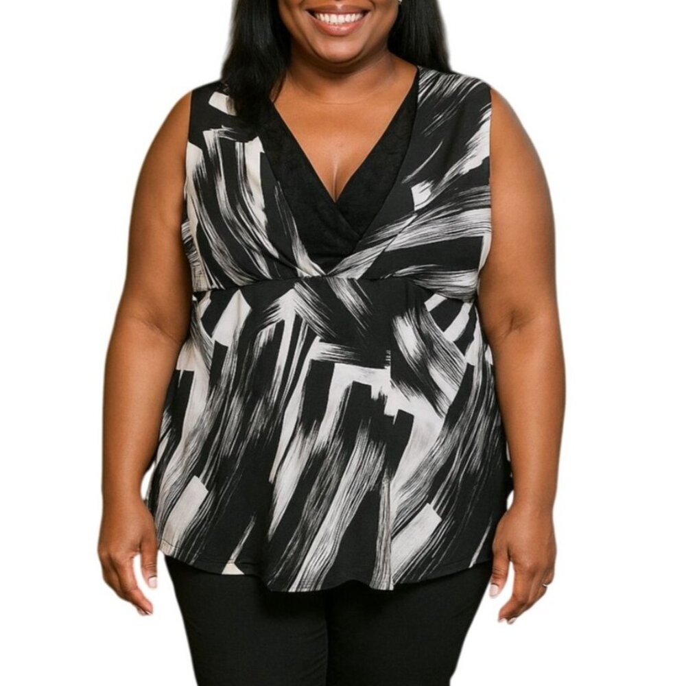 New Directions Plus Size 2X Top Sleeveless Black & White Brushstroke Print
